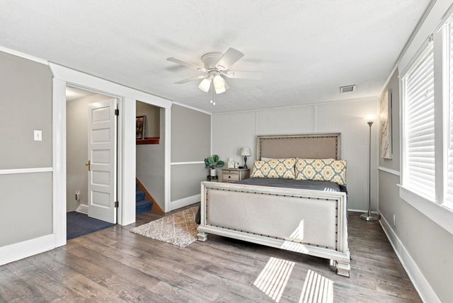 240 S Lorraine Ave, Wichita, KS 67211