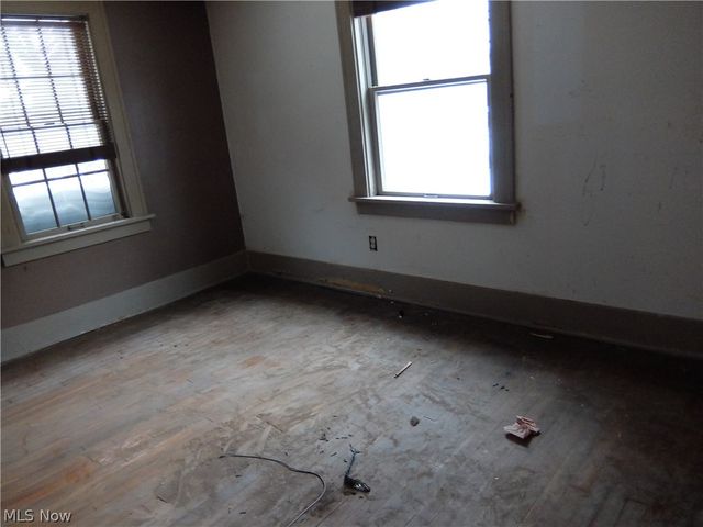 1094 Churchill Road, Girard, OH 44420