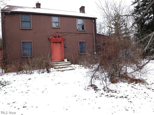 1094 Churchill Road, Girard, OH 44420