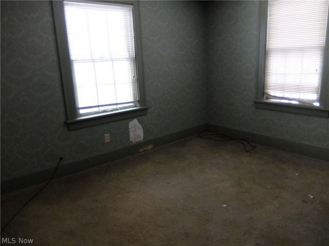 1094 Churchill Road, Girard, OH 44420