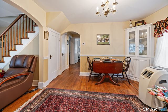 27 Theroux Avenue, Waterbury, CT 06708