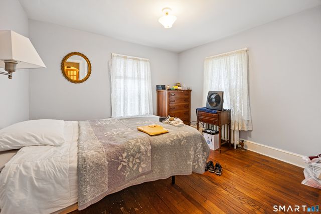 27 Theroux Avenue, Waterbury, CT 06708