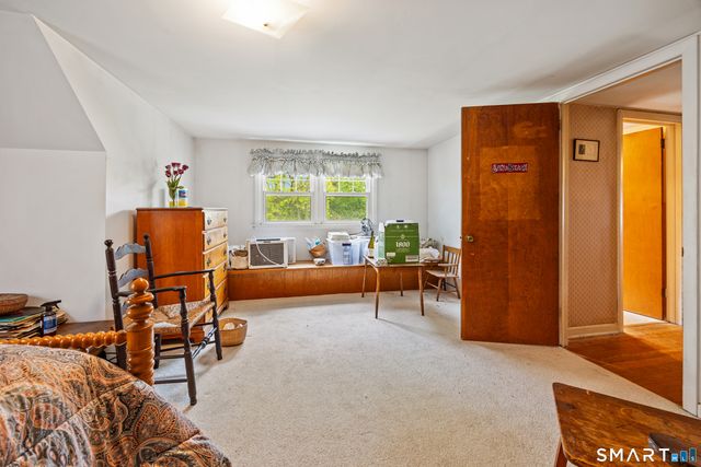 27 Theroux Avenue, Waterbury, CT 06708