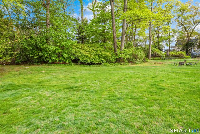 27 Theroux Avenue, Waterbury, CT 06708
