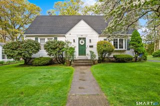 27 Theroux Avenue, Waterbury, CT 06708