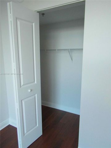 2641 N Flamingo Rd 1705N, Sunrise, FL 33323