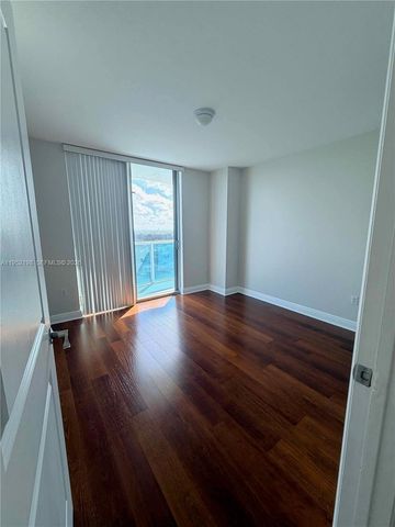 2641 N Flamingo Rd 1705N, Sunrise, FL 33323