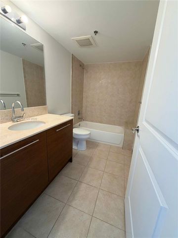 2641 N Flamingo Rd 1705N, Sunrise, FL 33323