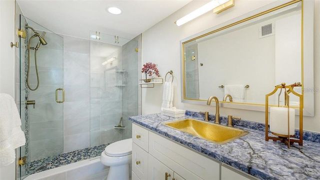 101 S GULFSTREAM AVENUE 15B, Sarasota, FL 34236