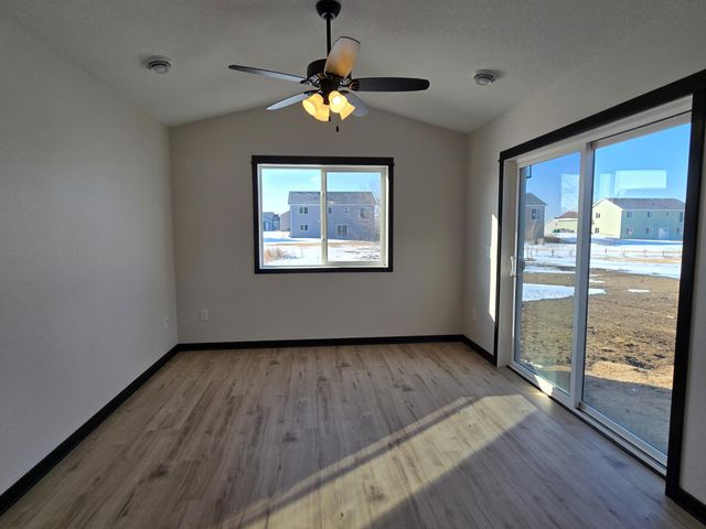 914 Katelyn Circle NE, Montgomery, MN 56069