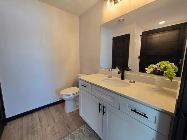 914 Katelyn Circle NE, Montgomery, MN 56069