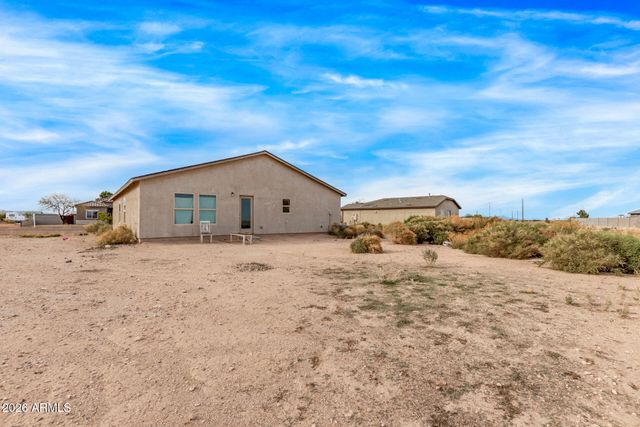 3755 N MOHU Drive, Eloy, AZ 85131