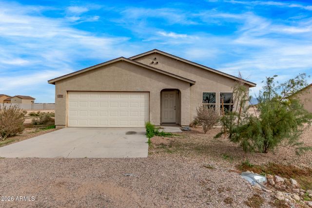 3755 N MOHU Drive, Eloy, AZ 85131