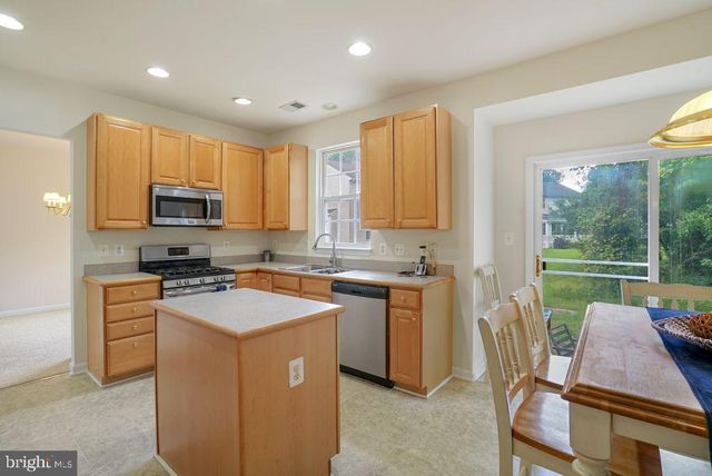 12113 SIERRA SUNSET LN, Gainesville, VA 20155