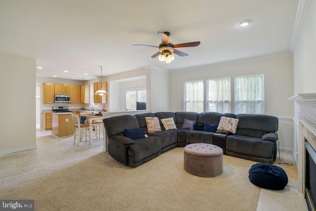 12113 SIERRA SUNSET LN, Gainesville, VA 20155