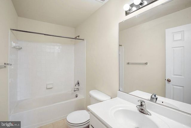 12113 SIERRA SUNSET LN, Gainesville, VA 20155