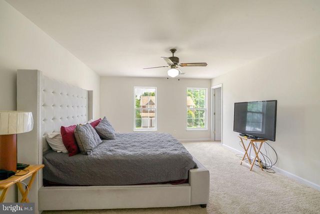 12113 SIERRA SUNSET LN, Gainesville, VA 20155