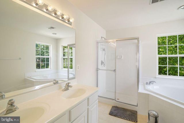 12113 SIERRA SUNSET LN, Gainesville, VA 20155
