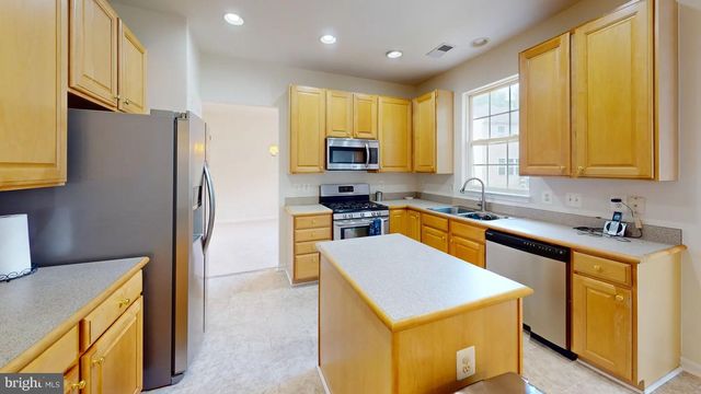 12113 SIERRA SUNSET LN, Gainesville, VA 20155