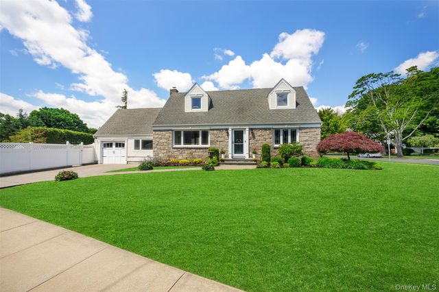 1864 Jane Street, Wantagh, NY 11793