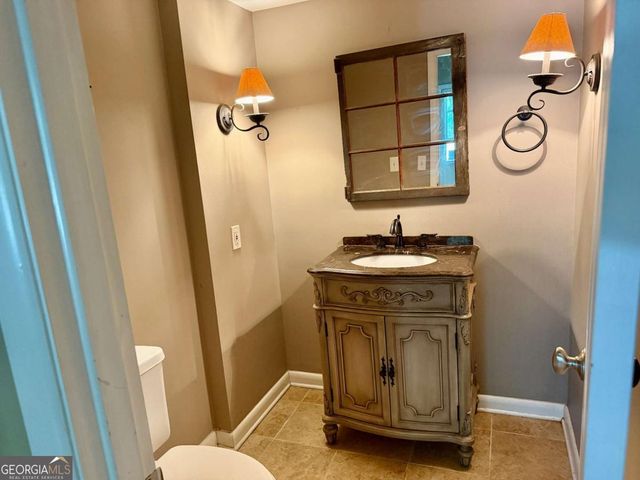 2704 Sunny Lane SE, Marietta, GA 30067