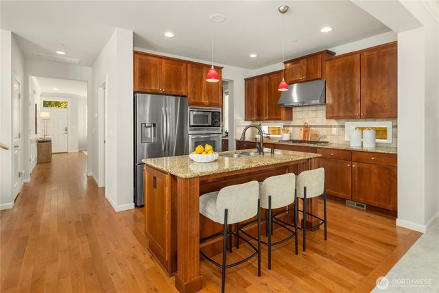 18316 NE 111th Street, Redmond, WA 98052