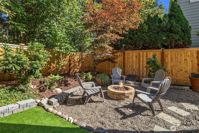 18316 NE 111th Street, Redmond, WA 98052
