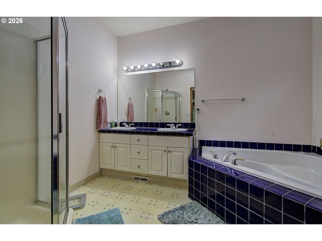 21731 Ne 28TH St, Camas, WA 98607
