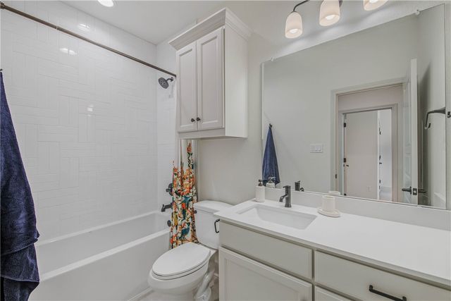 2362 Sudden Breeze Drive, College Station, TX 77845