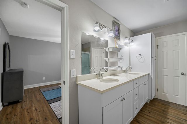 3631 Cedar Gardens Drive, Houston, TX 77082