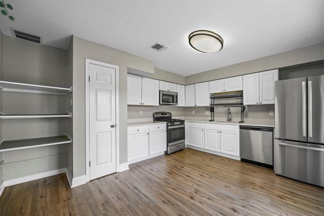 3631 Cedar Gardens Drive, Houston, TX 77082