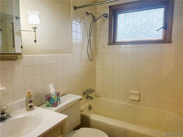 1233 George Urban Boulevard, Cheektowaga, NY 14225
