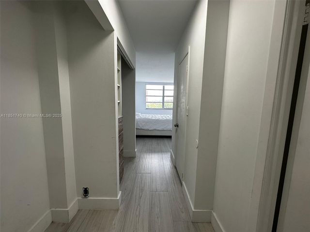 2780 NE 183rd St 611, Aventura, FL 33160