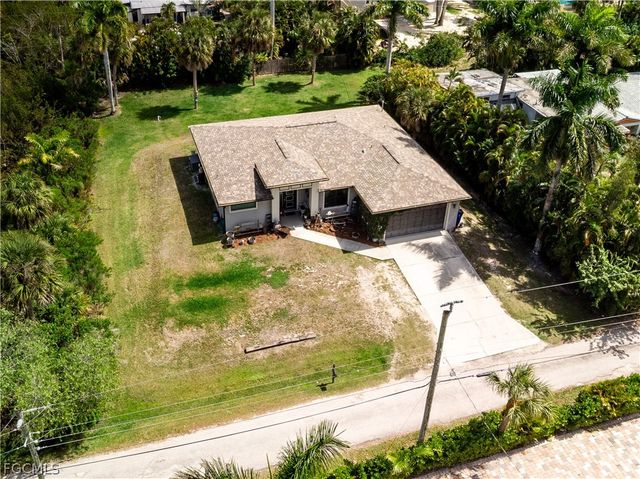 14661 Martin DR, Fort Myers, FL 33908