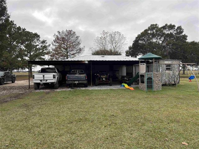 19546 HWY 102, Jennings, LA 70546
