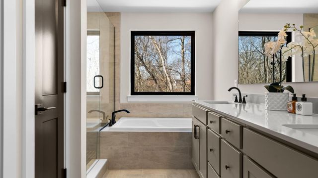 134 River Drive, Milford, MI 48381