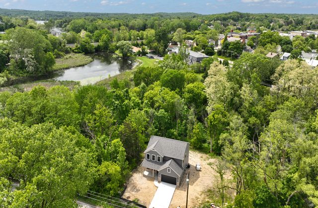 134 River Drive, Milford, MI 48381