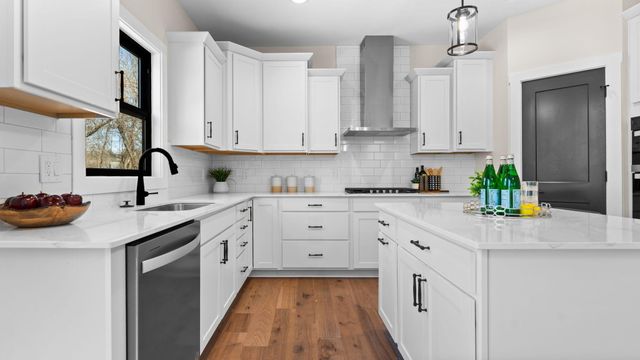 134 River Drive, Milford, MI 48381