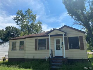 7420 Pleaseway Drive, St Louis, MO 63136