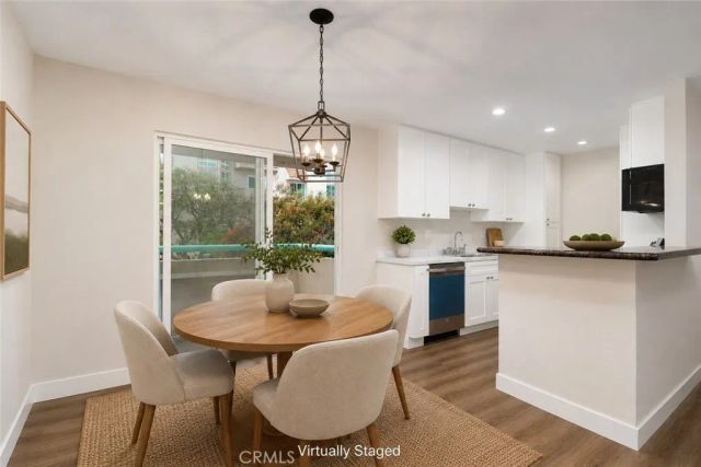 5320 Zelzah Avenue 201, Encino, CA 91316