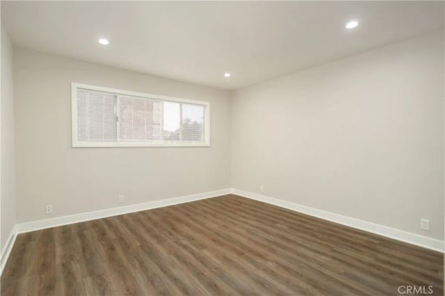 5320 Zelzah Avenue 201, Encino, CA 91316