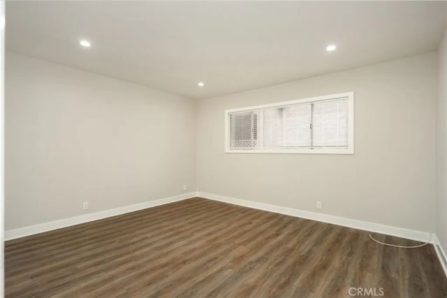 5320 Zelzah Avenue 201, Encino, CA 91316