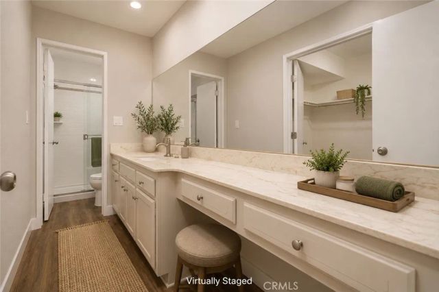 5320 Zelzah Avenue 201, Encino, CA 91316