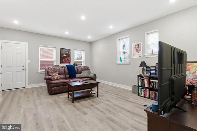 1813 S 23RD ST, Philadelphia, PA 19145