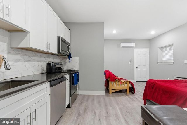 1813 S 23RD ST, Philadelphia, PA 19145