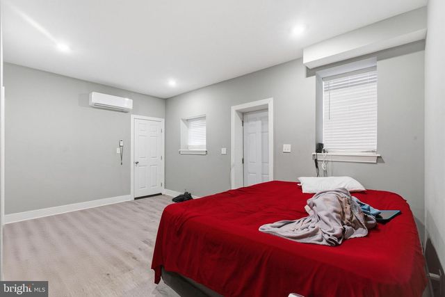 1813 S 23RD ST, Philadelphia, PA 19145