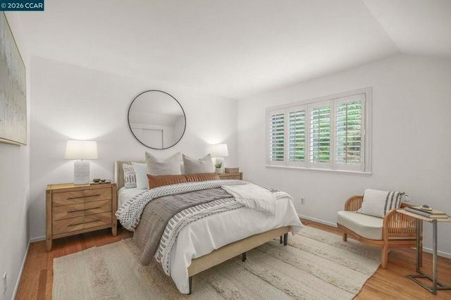 425 Roanoke Dr, Martinez, CA 94553