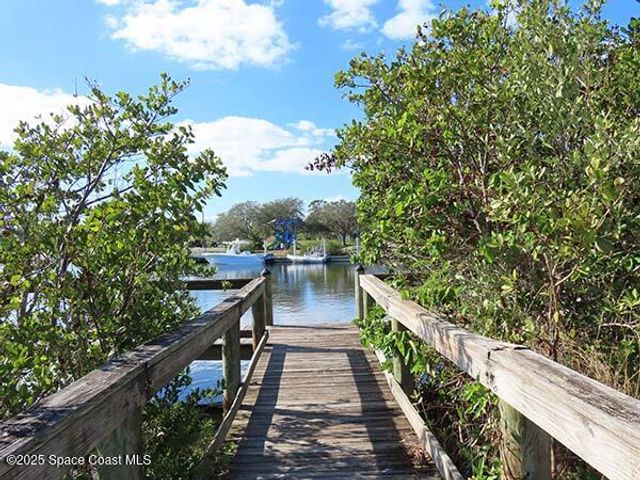 1460 Cunningham Avenue, Merritt Island, FL 32952