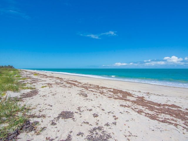 2244 Magans Ocean Walk, Vero Beach, FL 32963