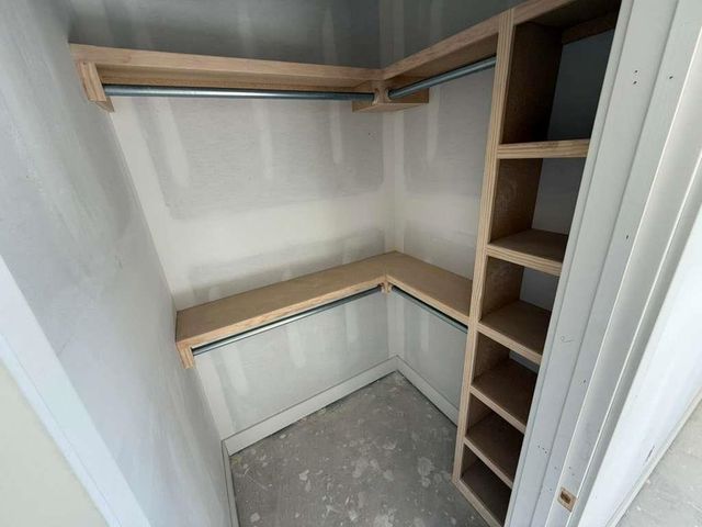 1510 E Appleton St, Valley Center, KS 67147